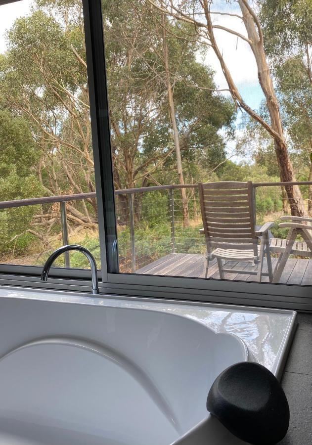 Messmates Luxury Eco Suites 因沃洛什 外观 照片